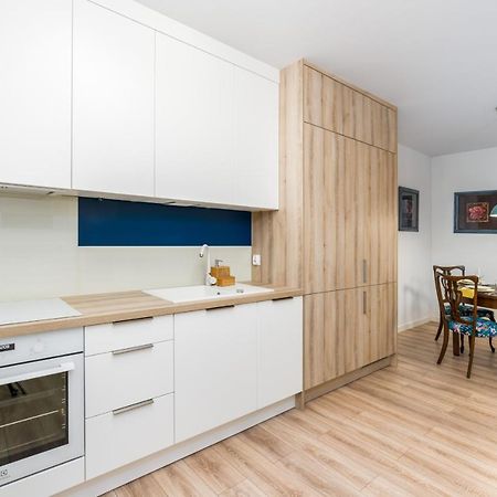 Villa Venecja Apartment Chwaliszewo With Free Garage City Center By Noclegi Renters Poznań Extérieur photo